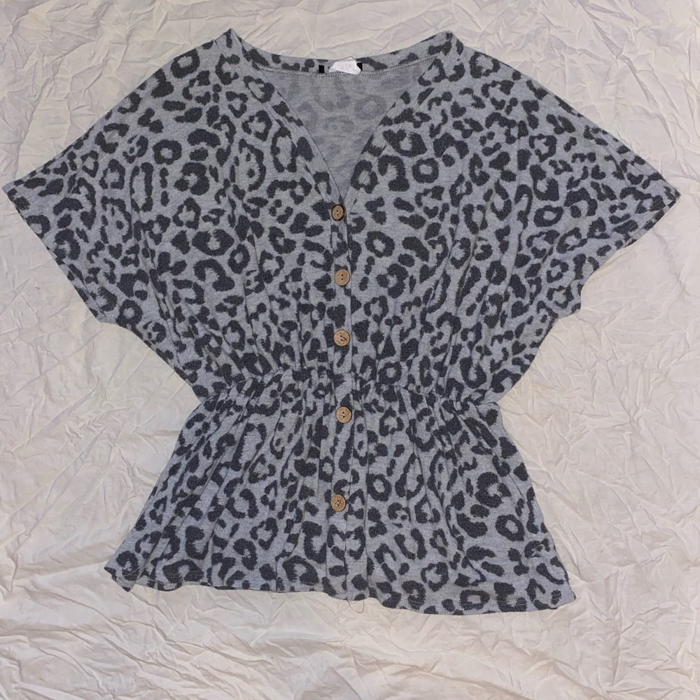 Chic Button-Down Leopard Print Blouse